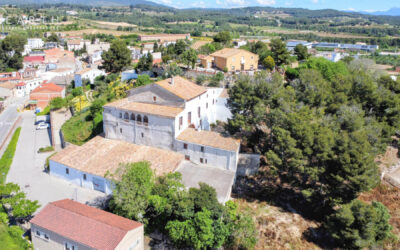 Majestic 1700’s era Masia with vineyard